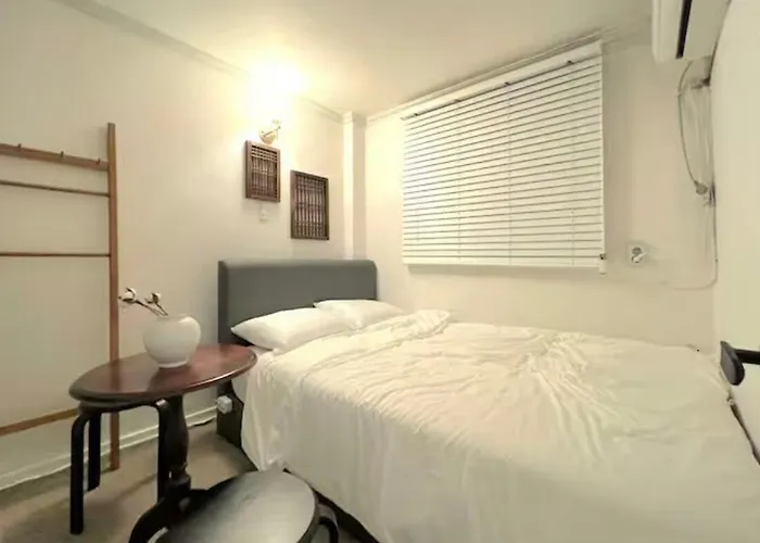 303, 5 Minutes By Subway, Fully Equipped Private Room, Yeongdeungpo Times Square, River, Myeongdong, Hongdae 20 Minutes, Kocheok Dome, Ktx, Busan Aparthotel *