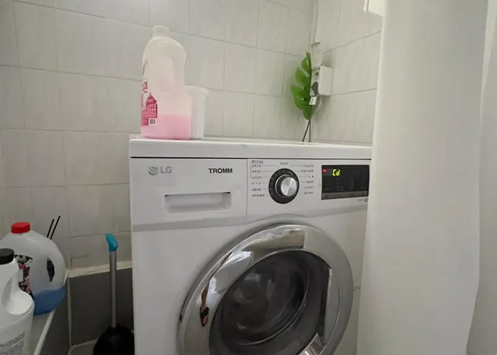 Aparthotel 303, 5 Minutes By Subway, Fully Equipped Private Room, Yeongdeungpo Times Square, River, Myeongdong, Hongdae 20 Minutes, Kocheok Dome, Ktx, Busan *